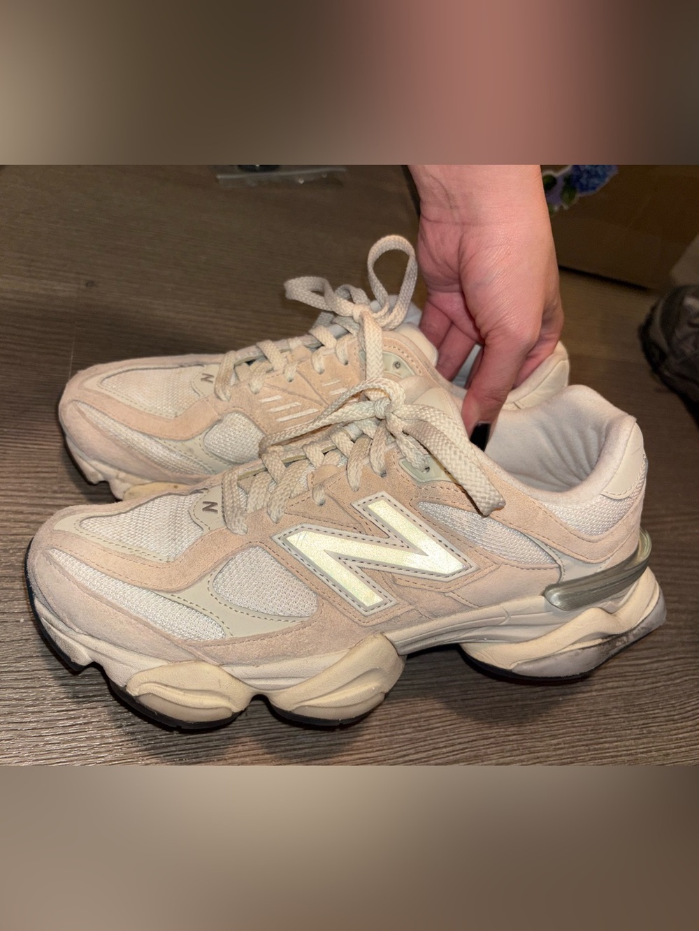New Balance 9060 Ivory Cream Pink Sand sneakers - Picture 5 of 7